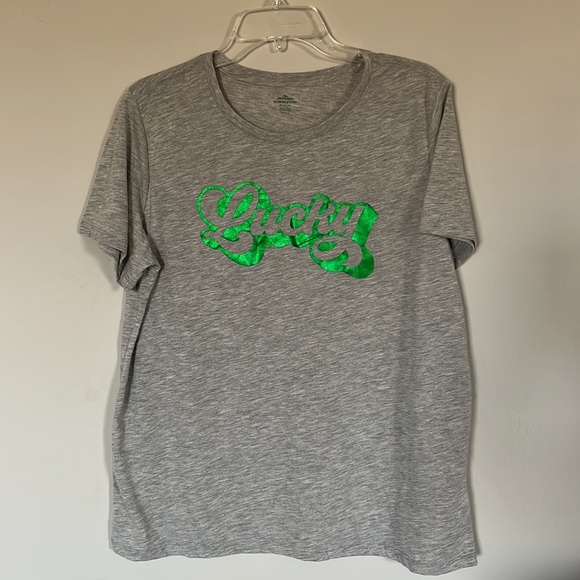 St Patrick Way to Celebrate Women's Lucky Graphic Print T-Shirt Gray / Size XL - Picture 5 of 10